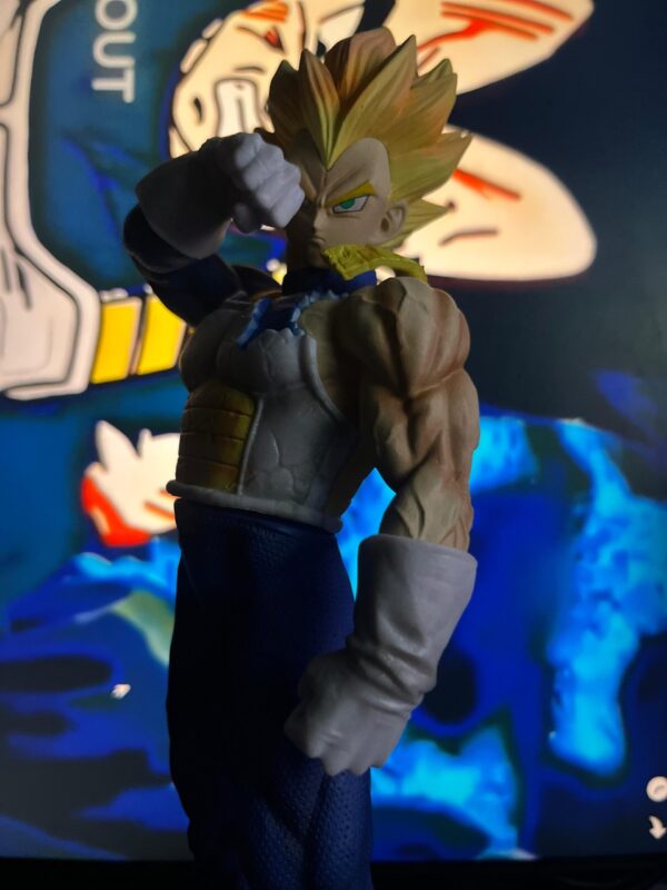 Vegeta Premium Action Figure (28.5cm)