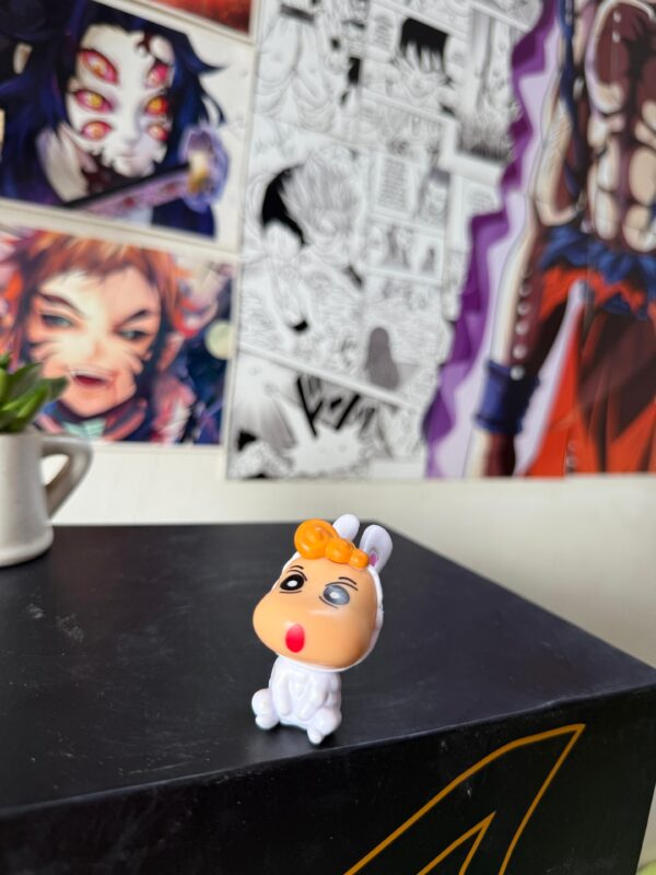 Sinchan Himawari Rabbit Chibi FIgure (8cm)