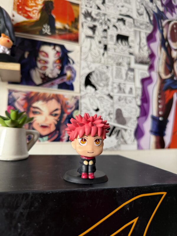 Itadori Sitting Action Figure (7cm)